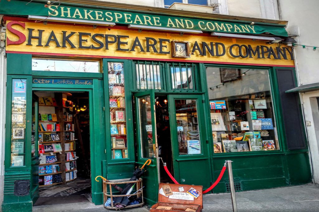 Shakespeare and Company | Become a better actor instantly! Learn why EVERY actor should study Shakespeare and how it can change your acting career.